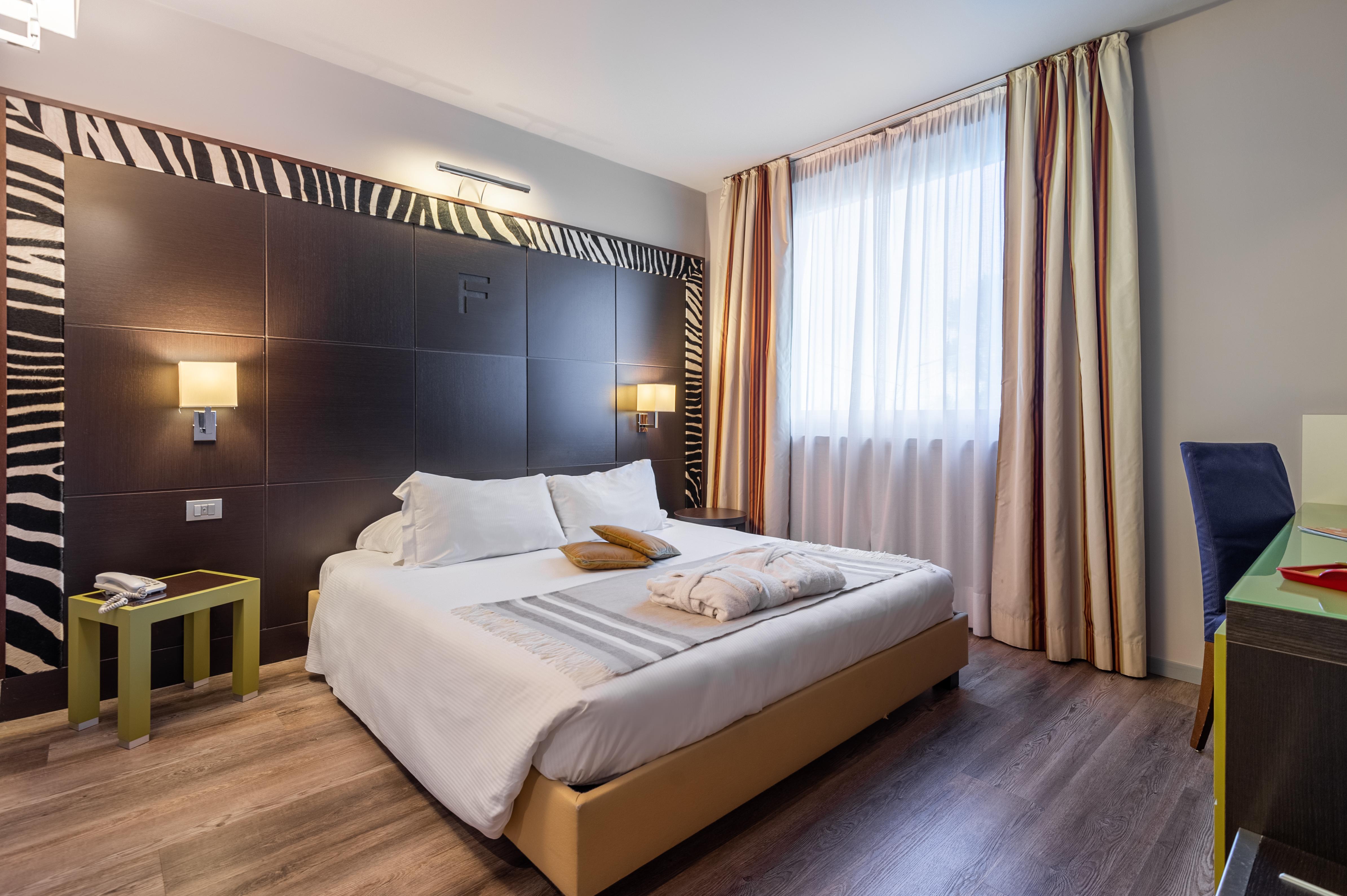 First Hotel Malpensa Case Nuove  Eksteriør billede